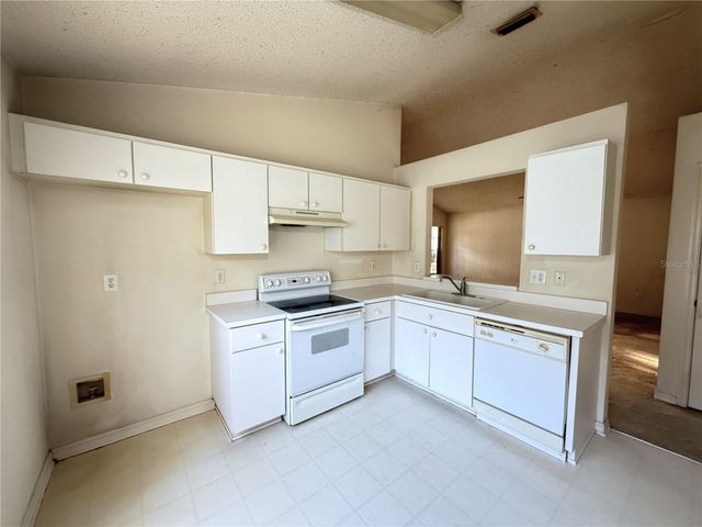 6608 NORTHHAVEN COURT, Riverview, FL 33578
