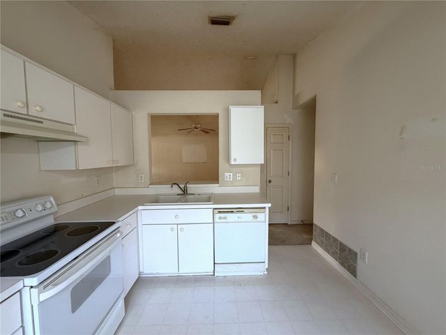 6608 NORTHHAVEN COURT, Riverview, FL 33578