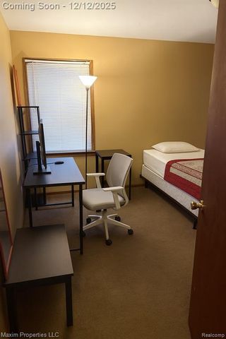 6240 W Outer Drive, Detroit, MI 48235