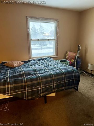 6240 W Outer Drive, Detroit, MI 48235