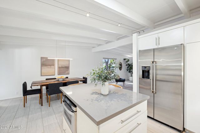 5735 N 11TH Street, Phoenix, AZ 85014