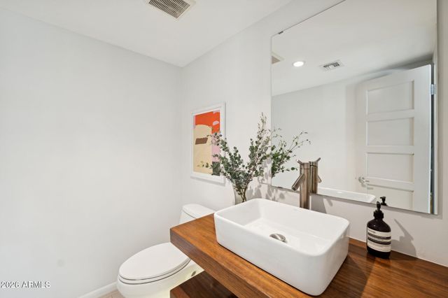 5735 N 11TH Street, Phoenix, AZ 85014