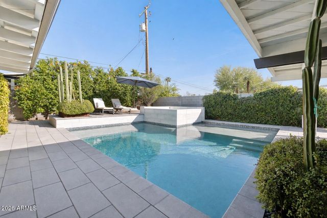 5735 N 11TH Street, Phoenix, AZ 85014