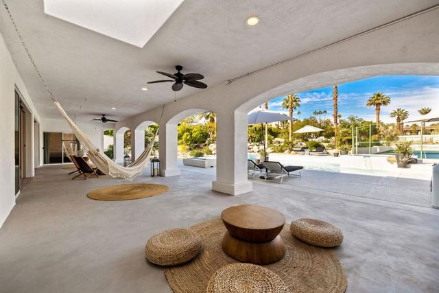 594 W Stevens Road, Palm Springs, CA 92262