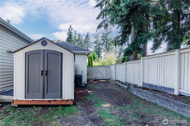 9208 Vancouver Drive NE, Lacey, WA 98516