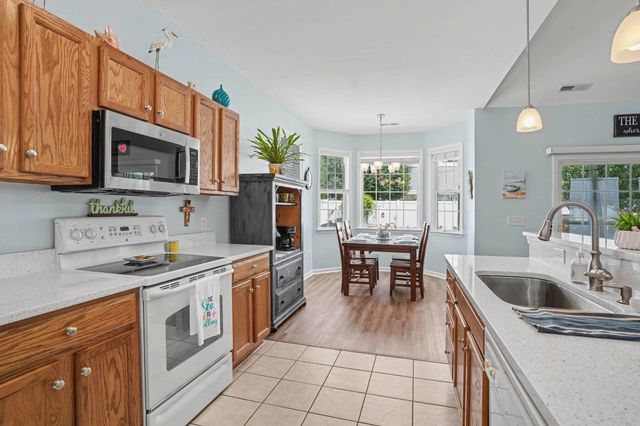764 Wintercreeper Dr., Longs, SC 29568