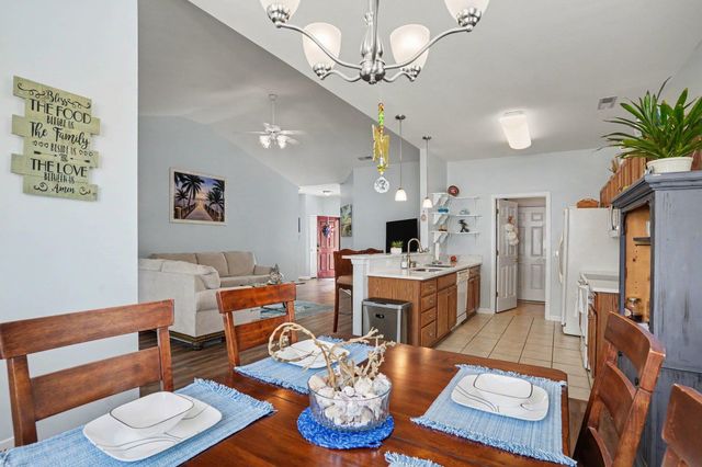 764 Wintercreeper Dr., Longs, SC 29568