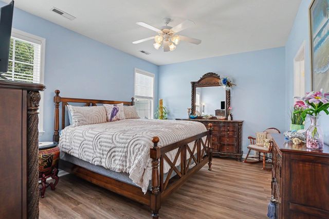764 Wintercreeper Dr., Longs, SC 29568