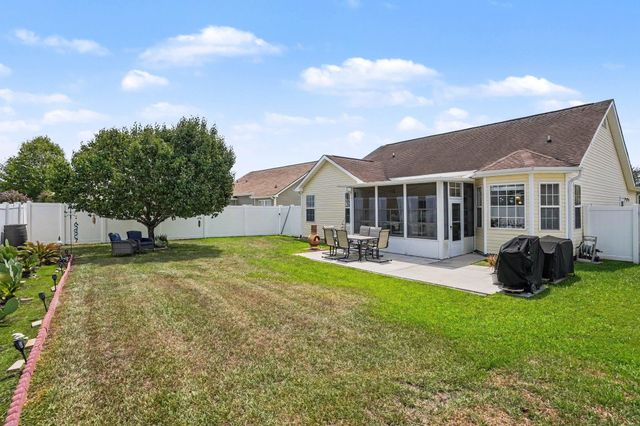 764 Wintercreeper Dr., Longs, SC 29568