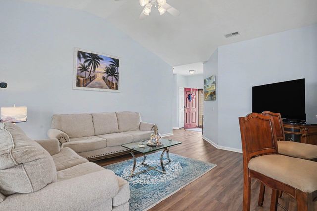 764 Wintercreeper Dr., Longs, SC 29568