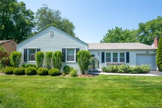 36 Beverly Road, New Rochelle, NY 10804