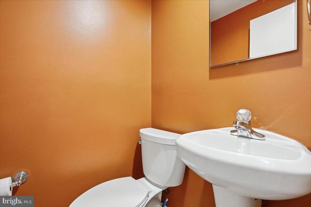 19105 CANADIAN CT, Gaithersburg, MD 20886