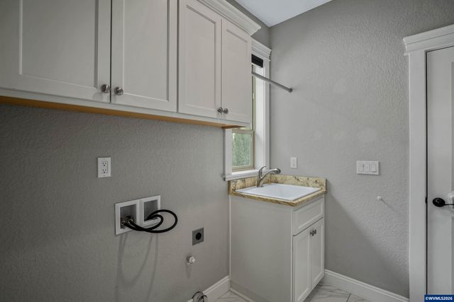 5760 Barbaresco St S, Salem, OR 97306