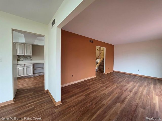 4714 Pickwick Drive, Sterling Heights, MI 48310