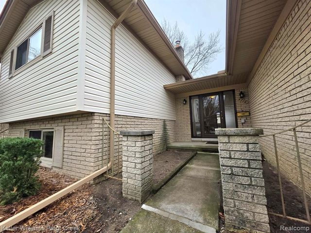4714 Pickwick Drive, Sterling Heights, MI 48310