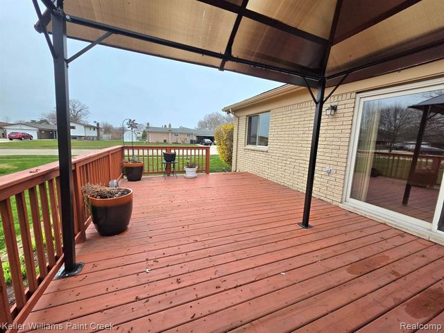4714 Pickwick Drive, Sterling Heights, MI 48310
