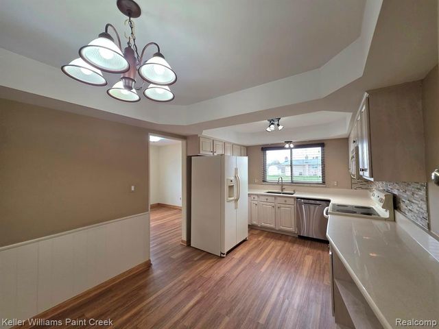 4714 Pickwick Drive, Sterling Heights, MI 48310
