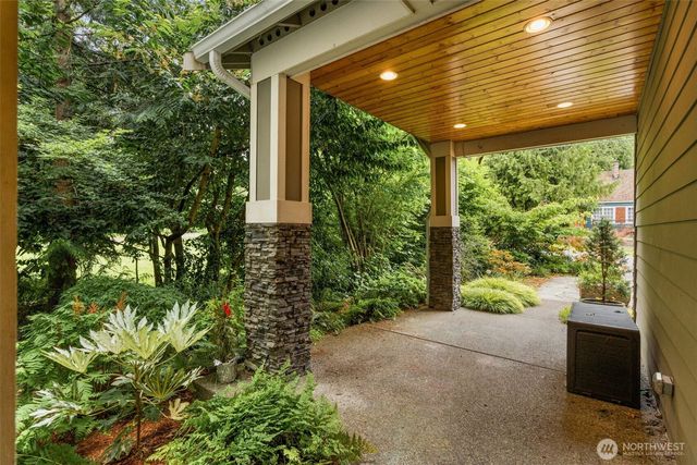 19036 18th Avenue NE, Shoreline, WA 98155