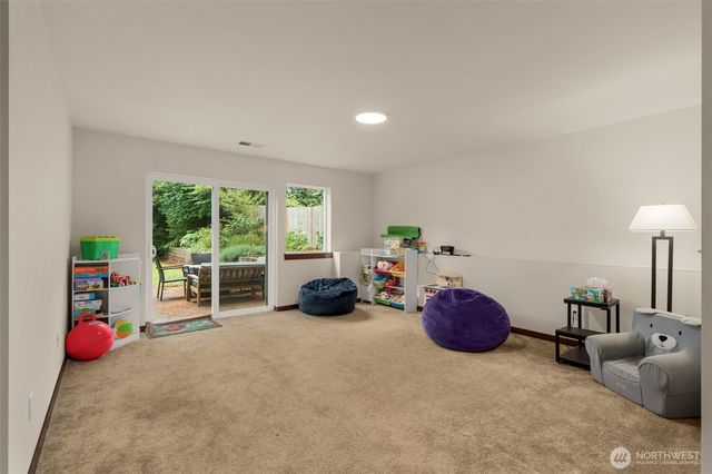 19036 18th Avenue NE, Shoreline, WA 98155