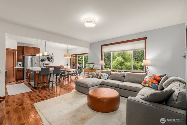 19036 18th Avenue NE, Shoreline, WA 98155