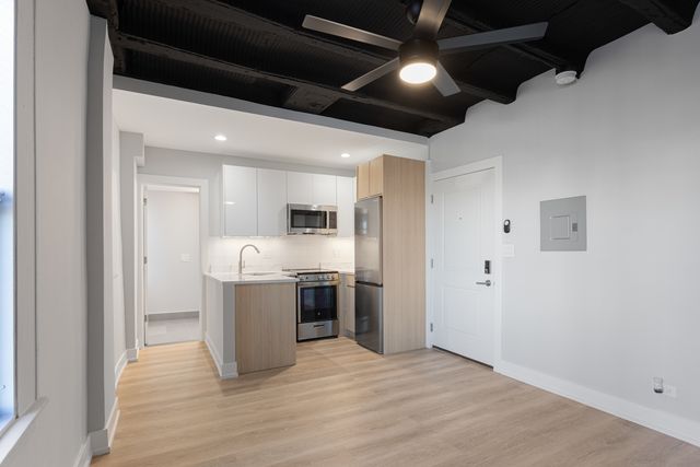 6026 N Winthrop Avenue 5B, Chicago, IL 60660