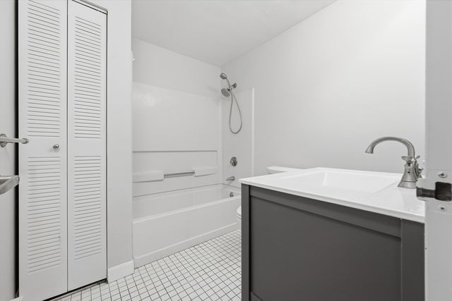 376 Ocean Ave 309, Revere, MA 02151