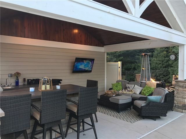 620 Saurer Farms Drive, Victor, NY 14564