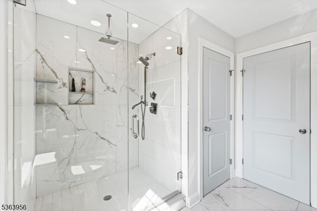 13 Williams Trl, Hopatcong Boro, NJ 07843