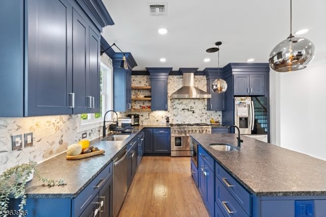 13 Williams Trl, Hopatcong Boro, NJ 07843