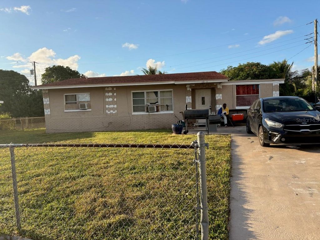 1591 NW 1ST STREET, Boynton Beach, FL 33435