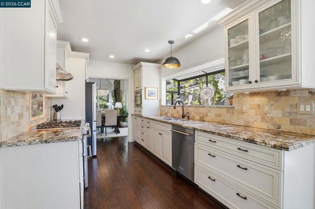 47 Tennis Club Dr, Danville, CA 94506