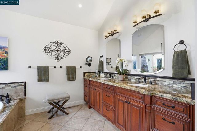 47 Tennis Club Dr, Danville, CA 94506