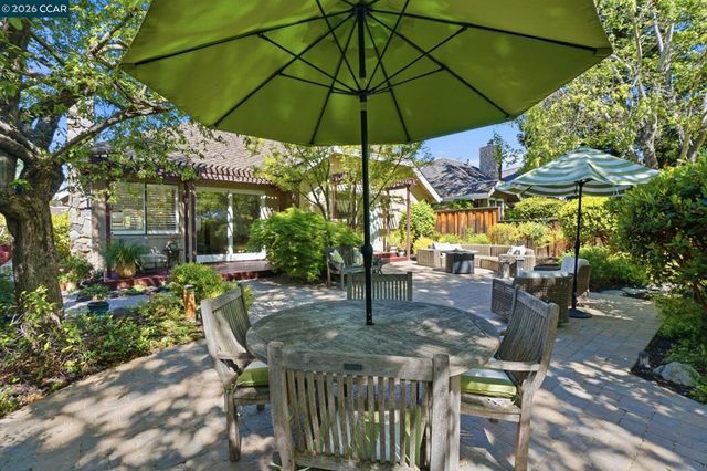 47 Tennis Club Dr, Danville, CA 94506