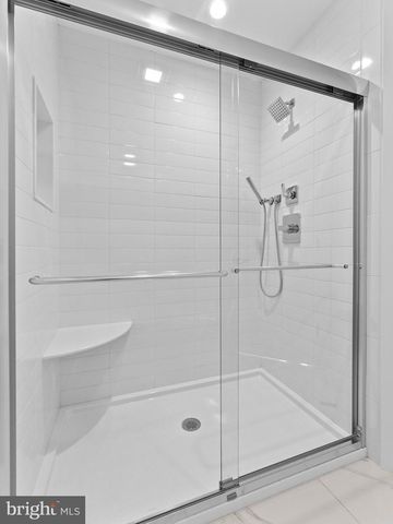 40 E CENTENNIAL DR, Medford, NJ 08055