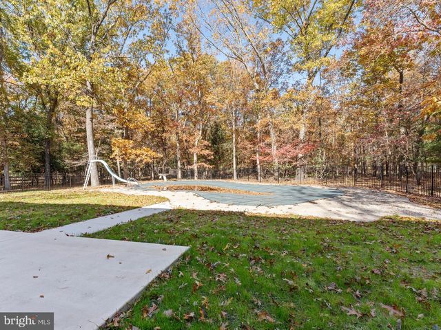 40 E CENTENNIAL DR, Medford, NJ 08055