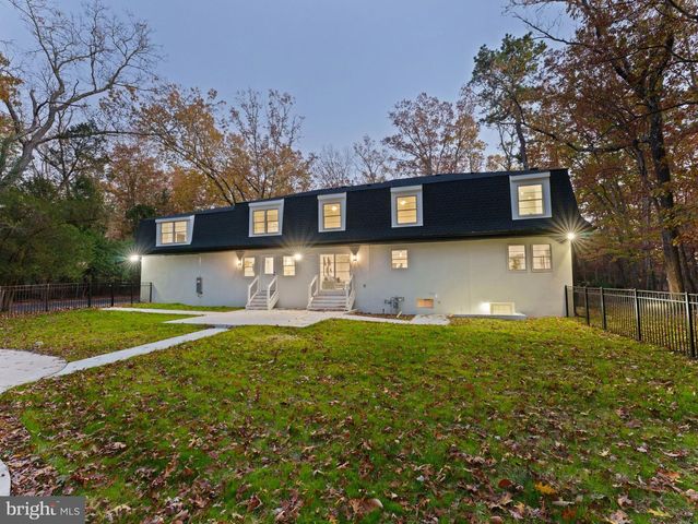 40 E CENTENNIAL DR, Medford, NJ 08055