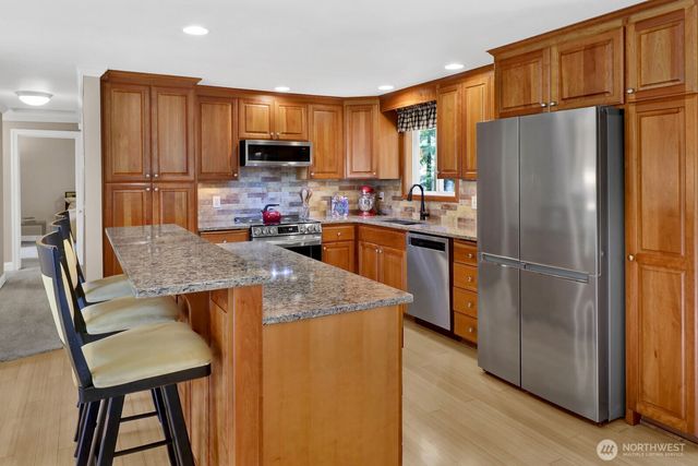6650 Kings Lane, Bellingham, WA 98226