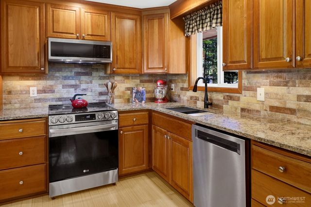 6650 Kings Lane, Bellingham, WA 98226