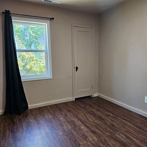 2311 Darrow Avenue, Klamath Falls, OR 97601