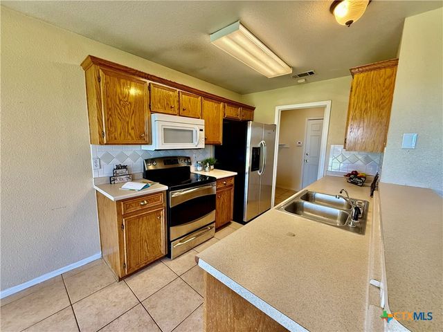 3807 Sunflower Drive, Killeen, TX 76542