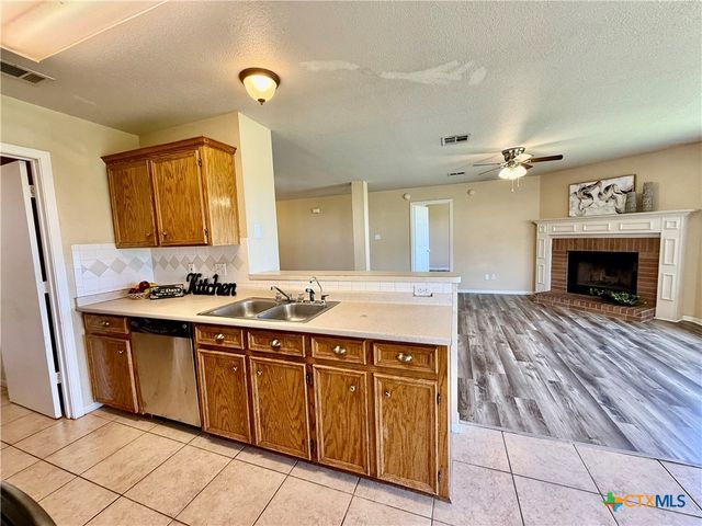 3807 Sunflower Drive, Killeen, TX 76542