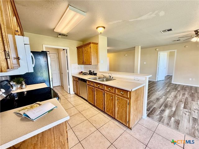 3807 Sunflower Drive, Killeen, TX 76542