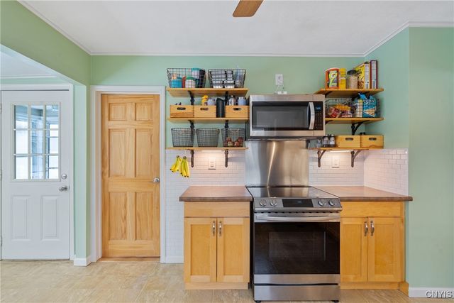 124 Winthrop Road, Syracuse, NY 13206