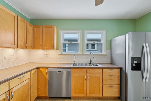 124 Winthrop Road, Syracuse, NY 13206