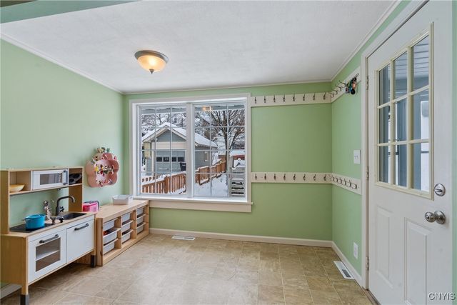 124 Winthrop Road, Syracuse, NY 13206