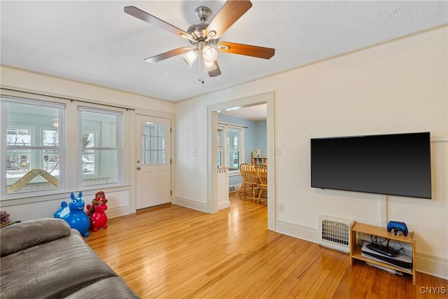 124 Winthrop Road, Syracuse, NY 13206