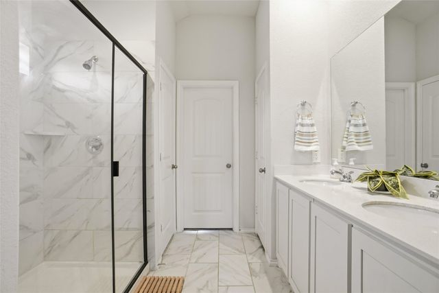 2673 River Bank Drive, Burleson, TX 76028