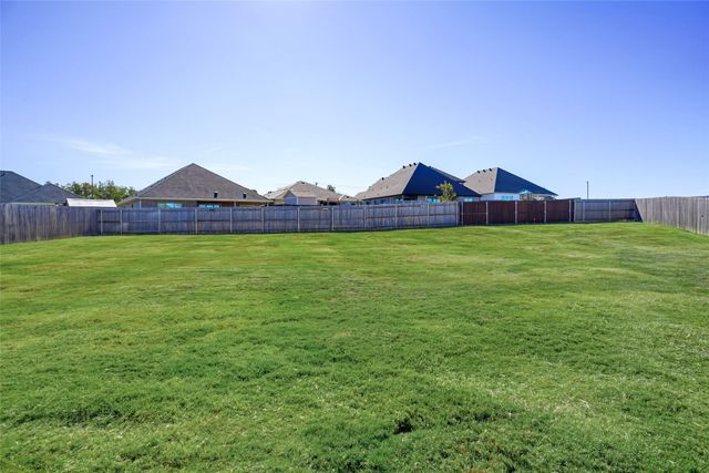 2673 River Bank Drive, Burleson, TX 76028