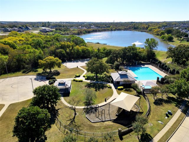 2673 River Bank Drive, Burleson, TX 76028