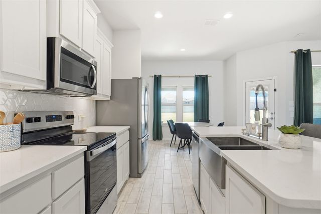 2673 River Bank Drive, Burleson, TX 76028